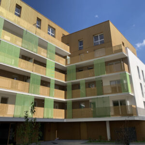 Projet situé à Romainville - Motif TOLE CADE en garde-corps